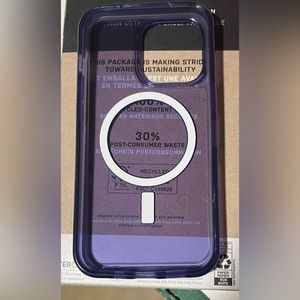 New otter box iPhone 13 Pro symmetry series + MagSafe case